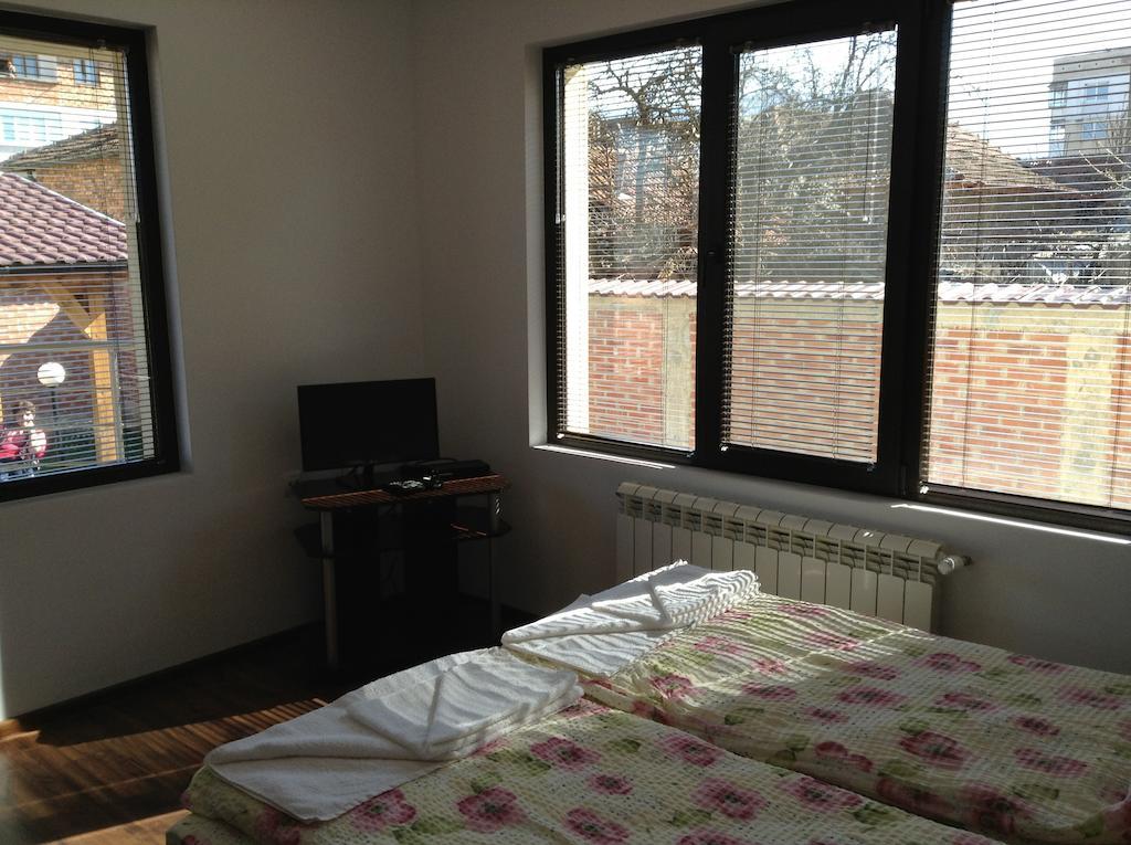 Guest House Luchi Varsjets Rom bilde