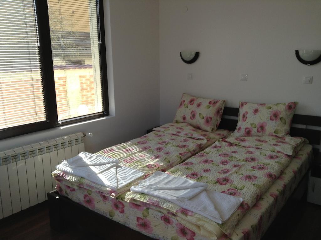 Guest House Luchi Varsjets Rom bilde